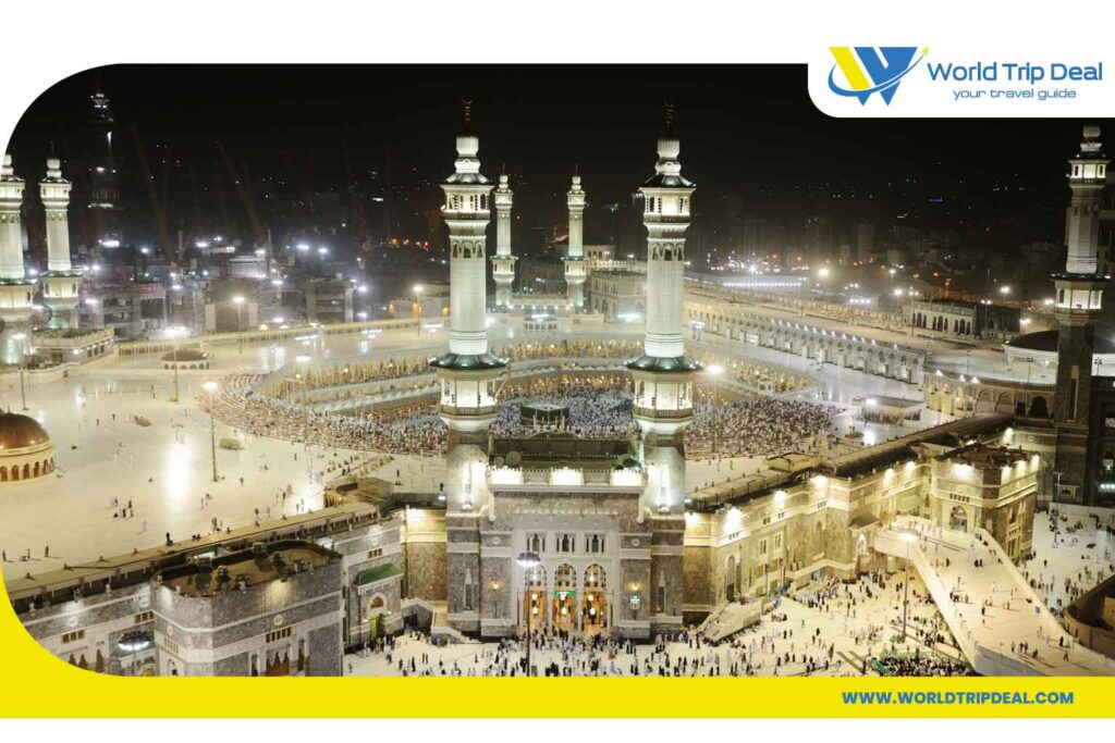 Difference between hajj and umrah - saudi arabia - worldtripdeal
