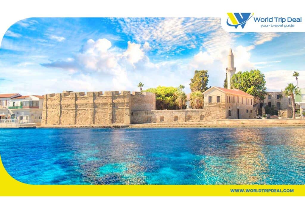 السياحة في قبرص -ليماسول، قبرص - قلعة مطلة على الماء- ورلد تريب ديل
